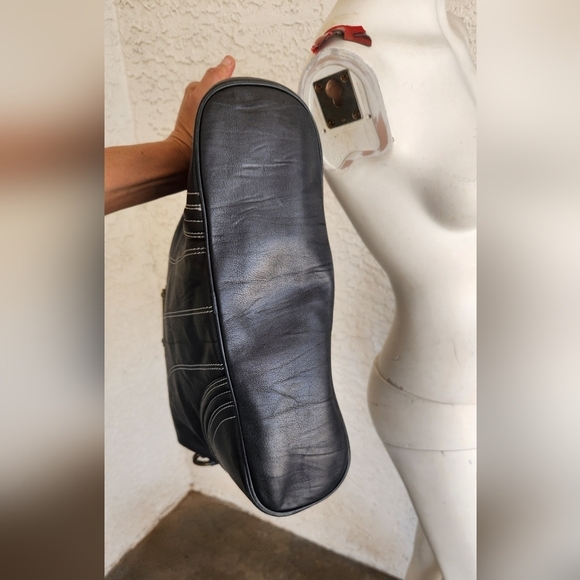 ISABELLA FIORE SUPER SOFT LEATHER HOBO BIG BAG - Picture 10 of 12